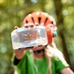 Fidlock Botella TWIST 450 niños + Base magnética para bicicleta, Naranja, Blanco transparante - 09638(CLR) - Imagen 3