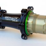 Extralite Maza trasera CyberRear SPD 3+ 24h 12x142mm - Imagen 7